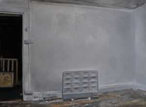 Gerry Davis Studio Space 4 (Heater), Oil on Linen, 26 x 36 cm, 2016